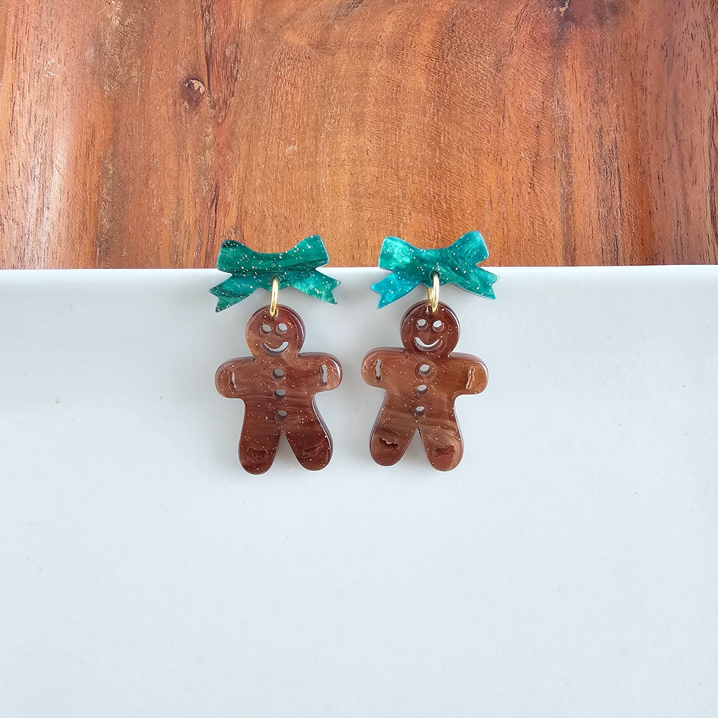 Bow Gingerbread Earrings - Green Shimmer